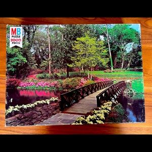 2000 piece Magnum puzzle